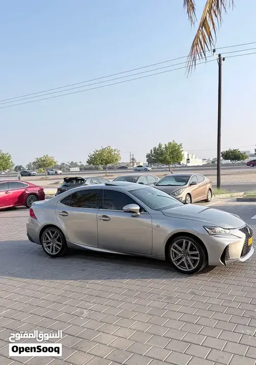 Lexus Is 2018 photo 4