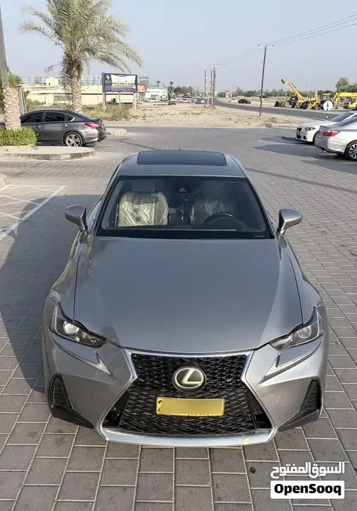 Lexus Is 2018 photo 2