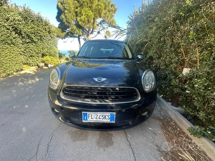 Mini Countryman 2018 photo 2