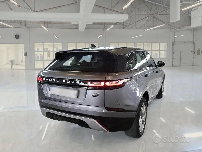 Land Rover Range Rover Velar 2022 photo 4