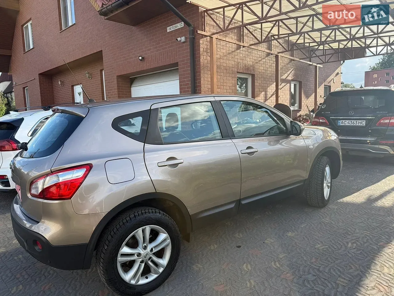 Nissan Qashqai 2013 photo 3