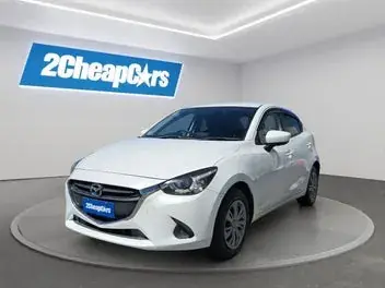 Mazda Demio 2017 photo 2