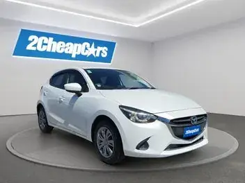 Mazda Demio 2017 photo 4