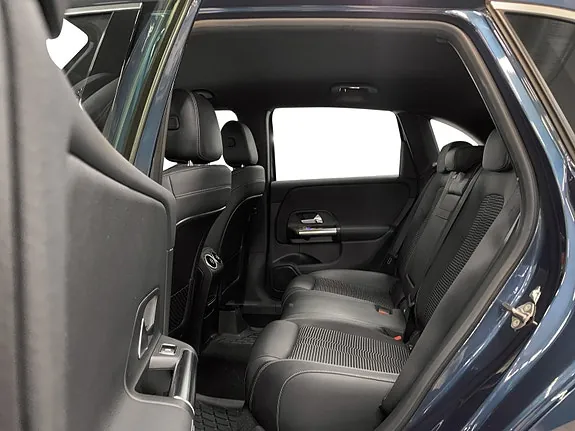 Mercedes-Benz B180 2020 photo 3