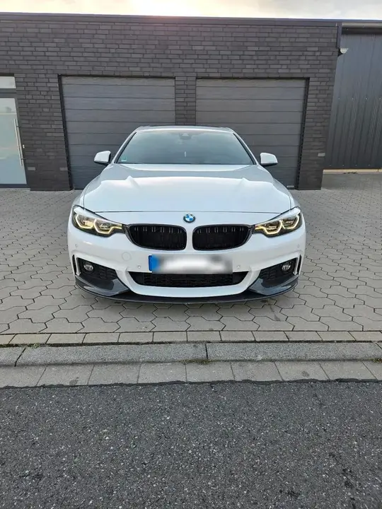 BMW 440I