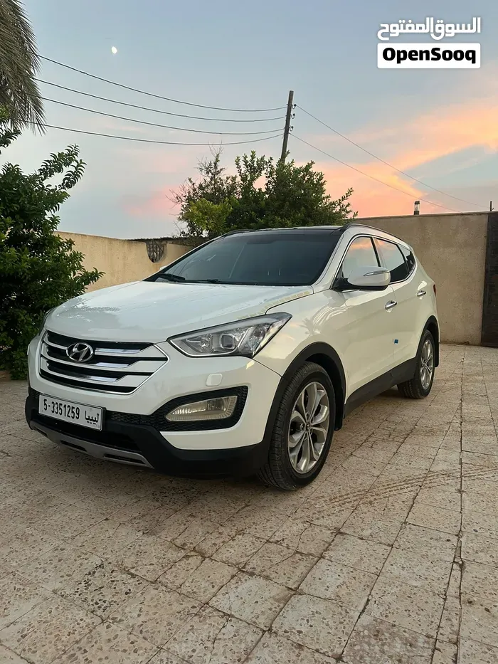 Hyundai Santa Fe 2015 photo 2