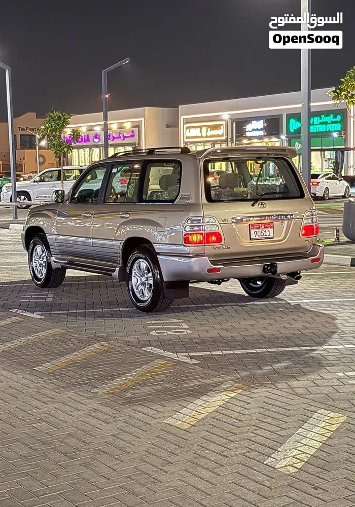 Toyota Land Cruiser 2003 photo 2
