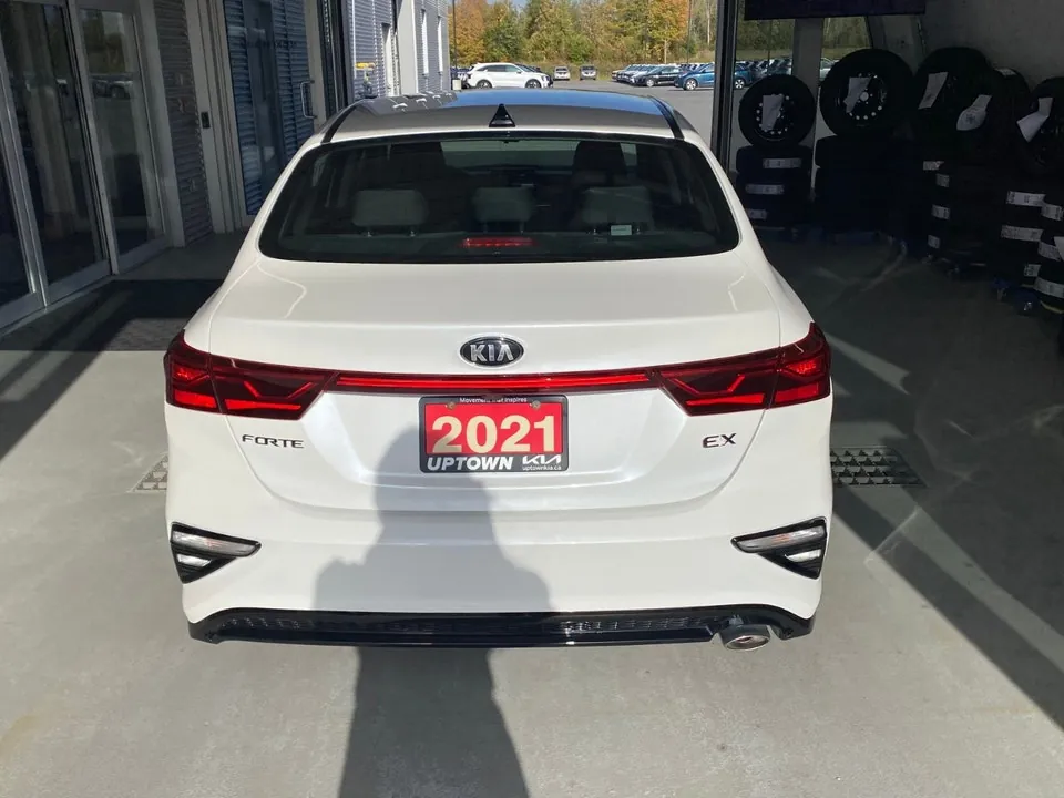 Kia Forte 2021 photo 4