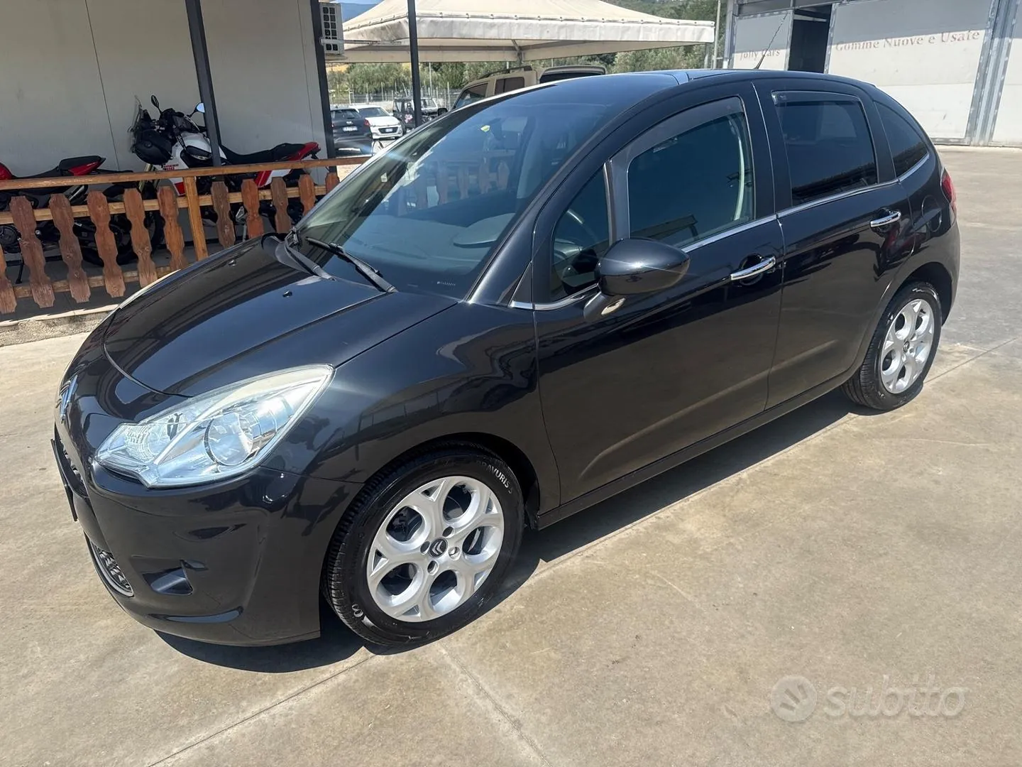 Citroen C3 2012 photo 2