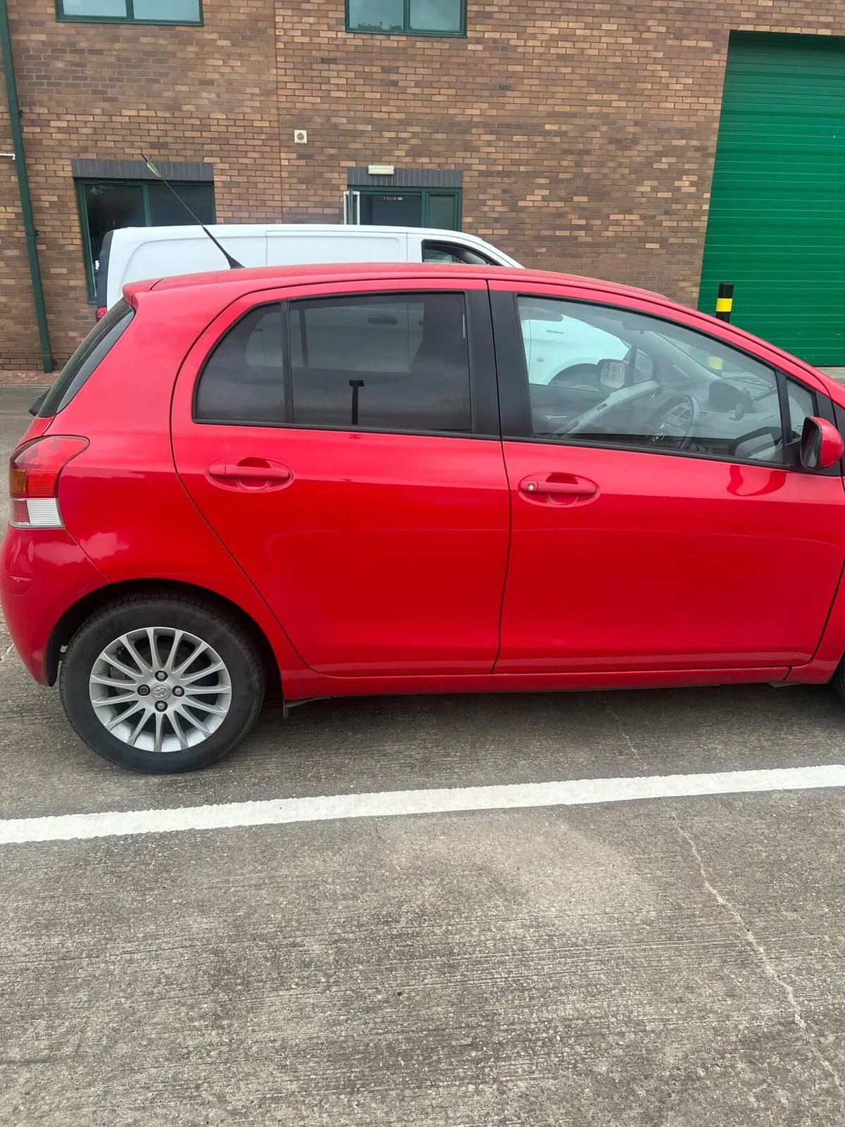 Toyota Yaris 2009 photo 5