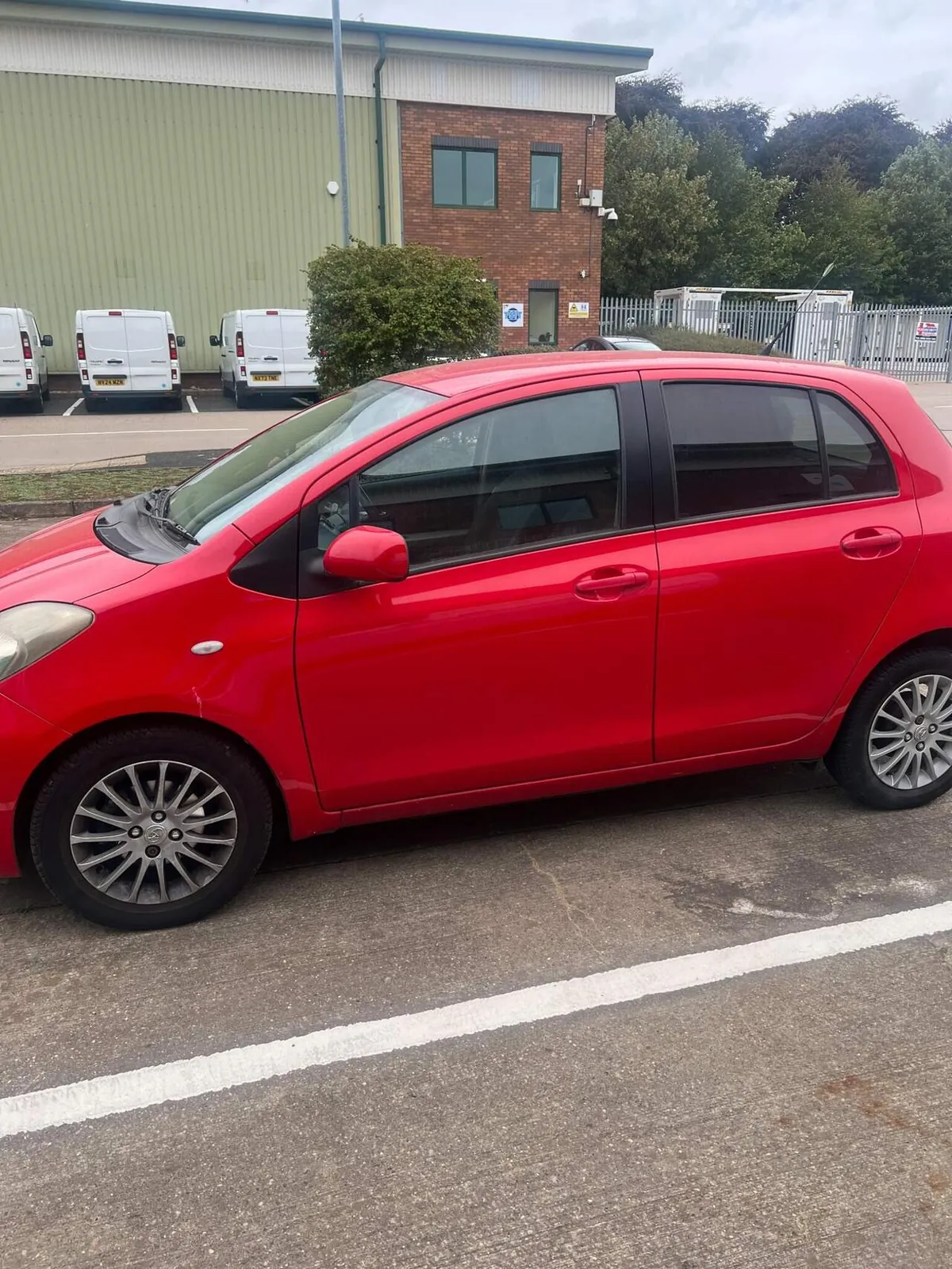 Toyota Yaris 2009 photo 3