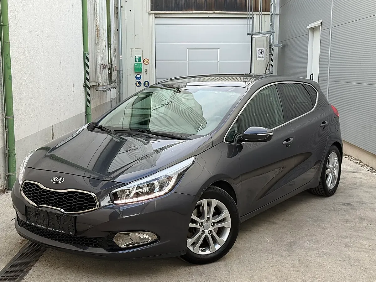 Kia Ceed 2013 photo 2