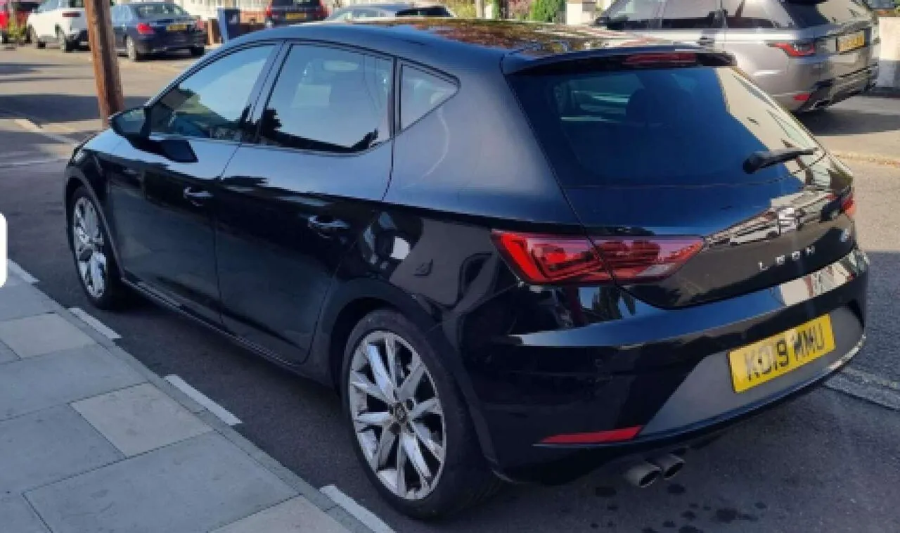 Seat Leon 2019 photo 2