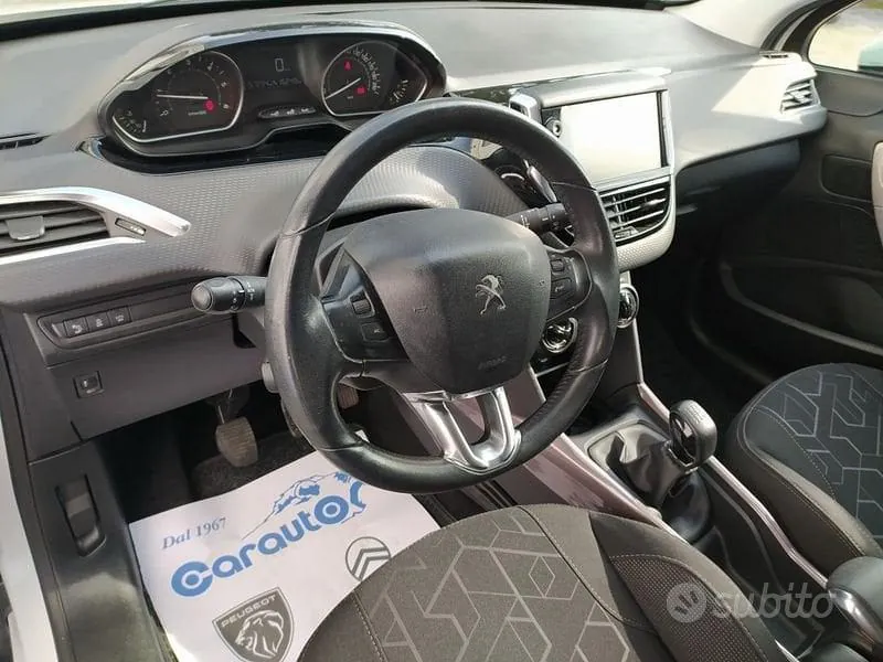 Peugeot 2008 2016 photo 4