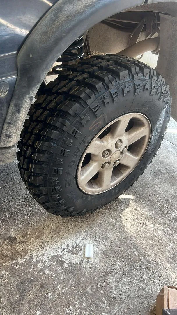 Land Rover Discovery 2004 photo 2