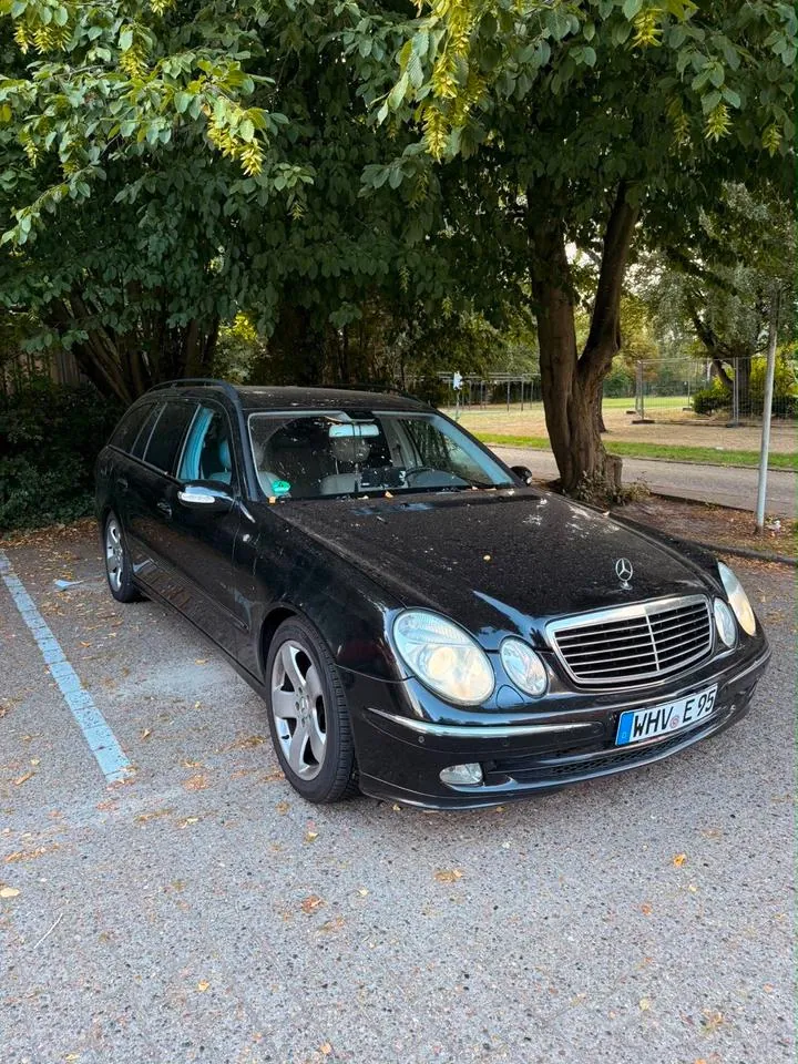 Mercedes-Benz E 240