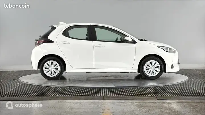 Toyota Yaris 2022 photo 4