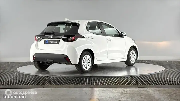 Toyota Yaris 2022 photo 5