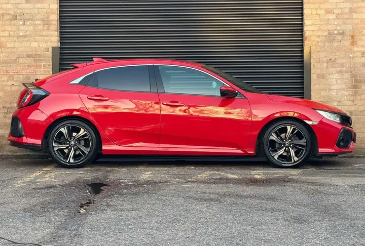 Honda Civic 2018 photo 2