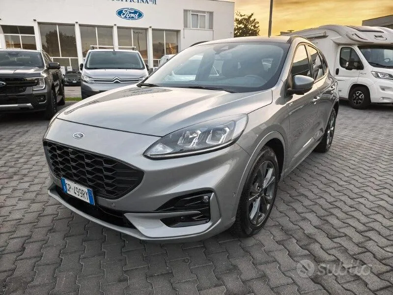 Ford Kuga 2023 photo 2
