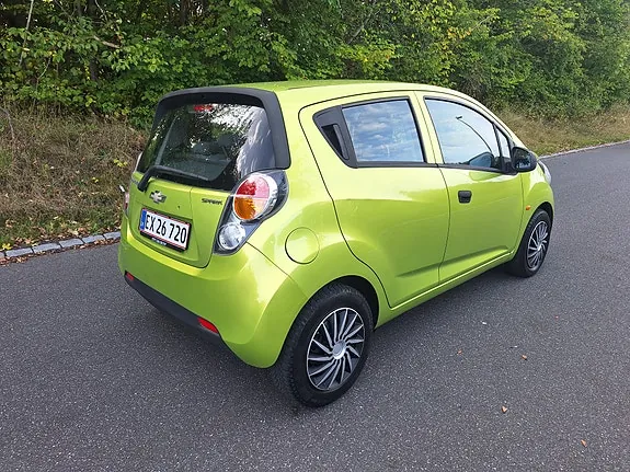 Chevrolet Spark 2011 photo 4