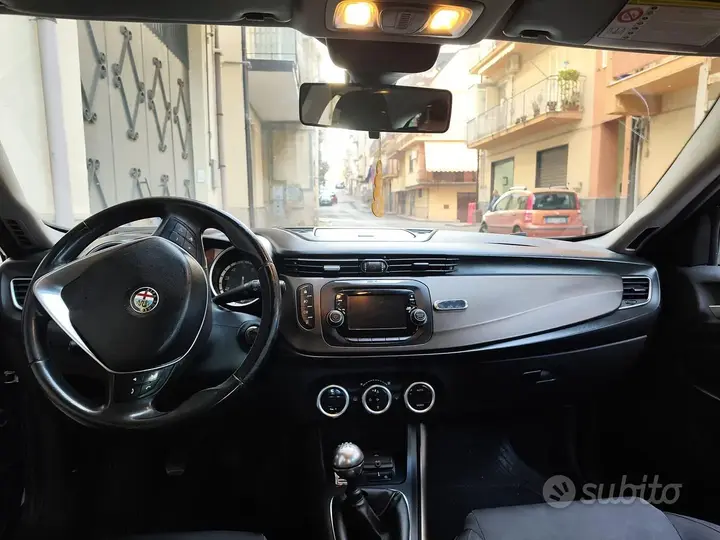 Alfa Romeo Giulietta 2014 photo 5