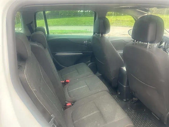 Opel Zafira Tourer 2012 photo 5