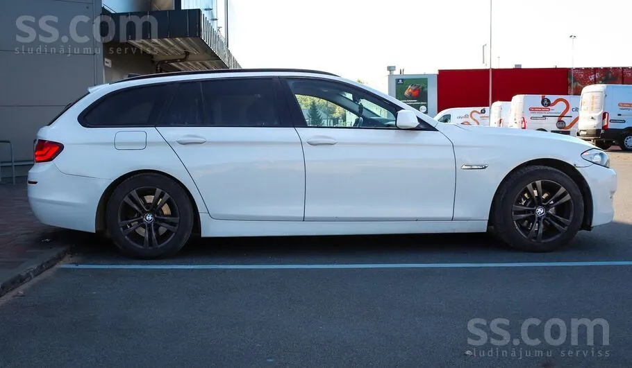 BMW 520 2011 photo 5