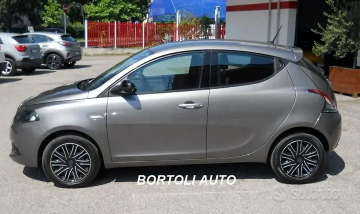 Lancia Ypsilon 2023 photo 3