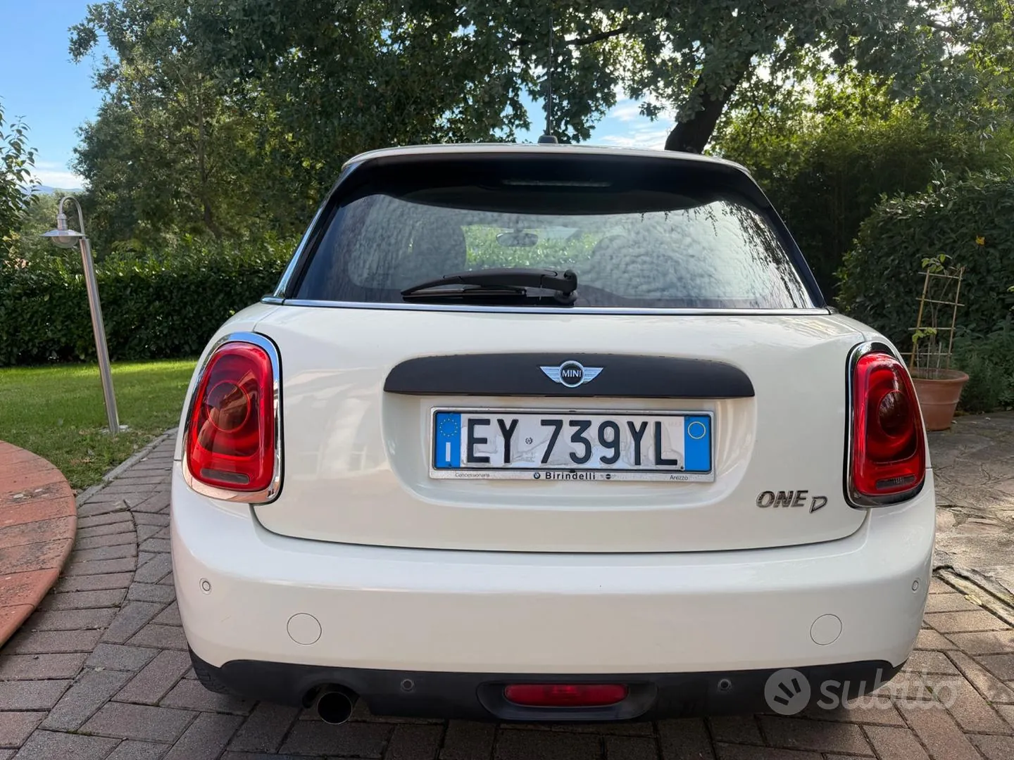 Mini Cooper D 2015 photo 4