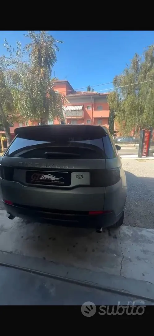 Land Rover Discovery Sport 2018 photo 4