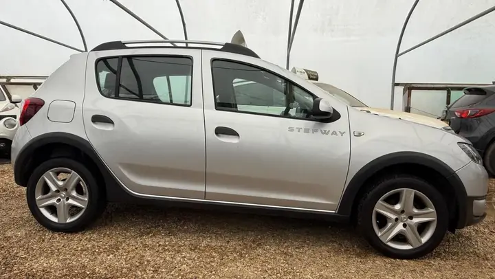 Dacia Sandero Stepway 2014 photo 5