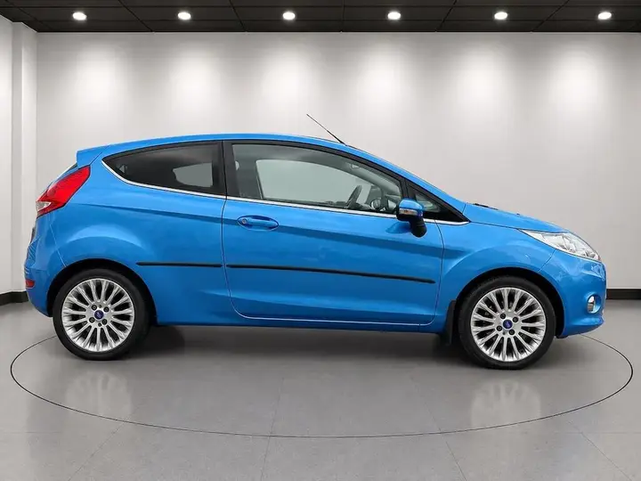 Ford Fiesta 2012 photo 5