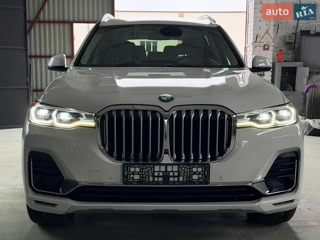 BMW X7 2019 photo 2