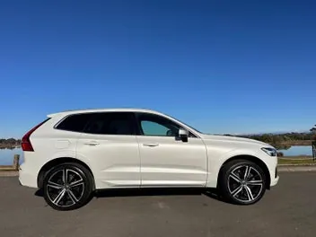 Volvo Xc60 2019 photo 4