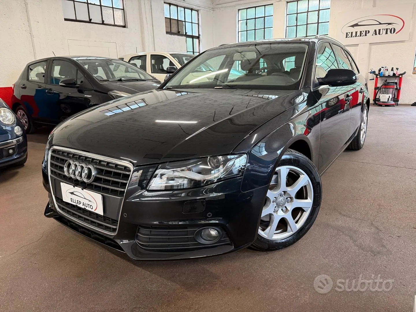 Audi A4 Avant 2012 photo 2