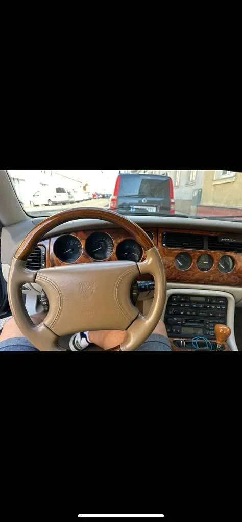 Jaguar Xk8 1998 photo 3