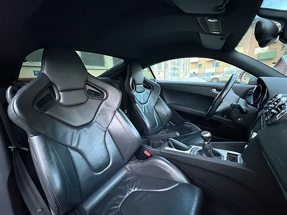 Audi Tts 2011 photo 2