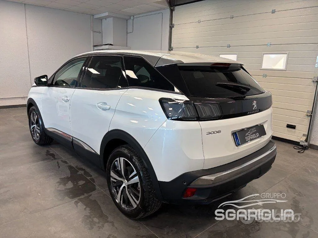Peugeot 3008 2022 photo 4