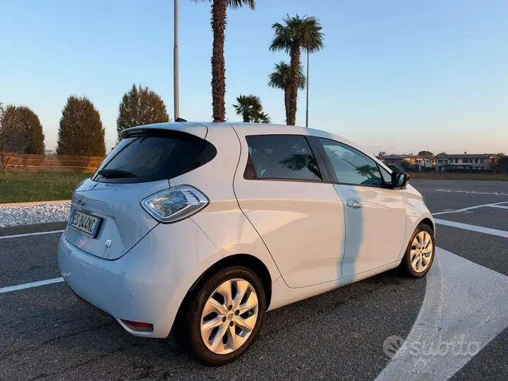 Renault Zoe 2013 photo 4