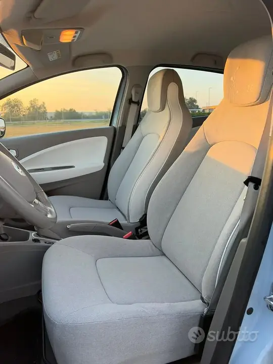 Renault Zoe 2013 photo 5