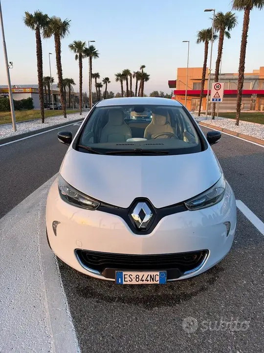 Renault Zoe 2013 photo 2