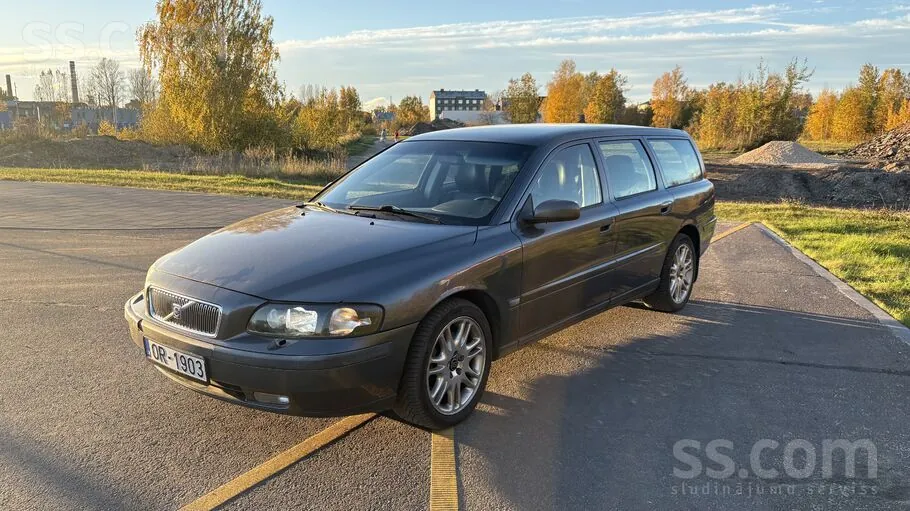 Volvo V70 2004 photo 3