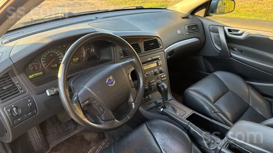 Volvo V70 2004 photo 5