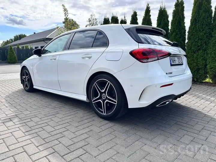 Mercedes-Benz A200 2018 photo 4