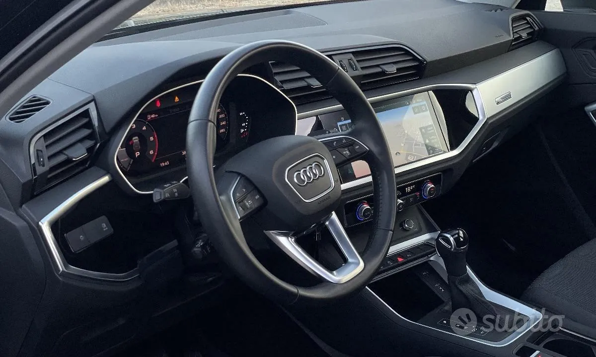 Audi Q3 2019 photo 5