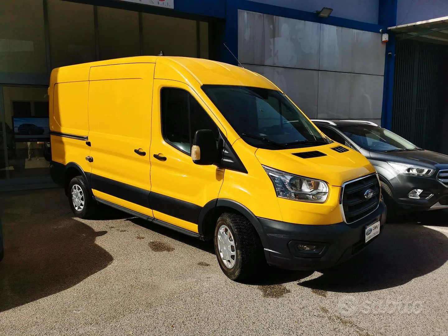 Ford Transit 2021 photo 2