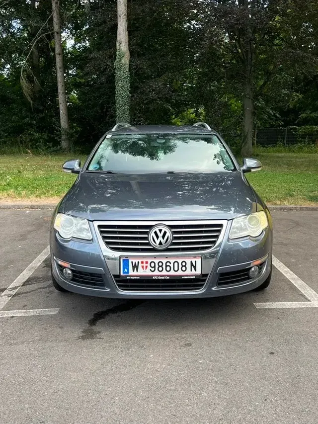 Volkswagen Passat 2009 photo 2