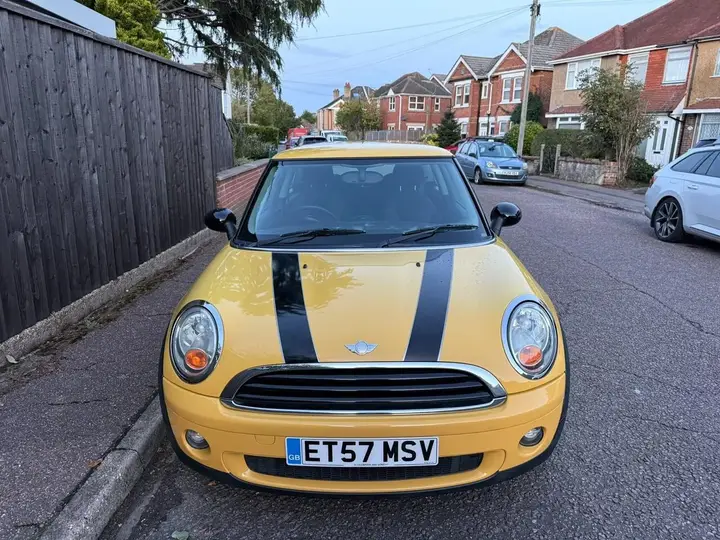 Mini One 2008 photo 2