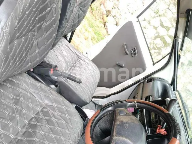 Daihatsu Hijet 2000 photo 4